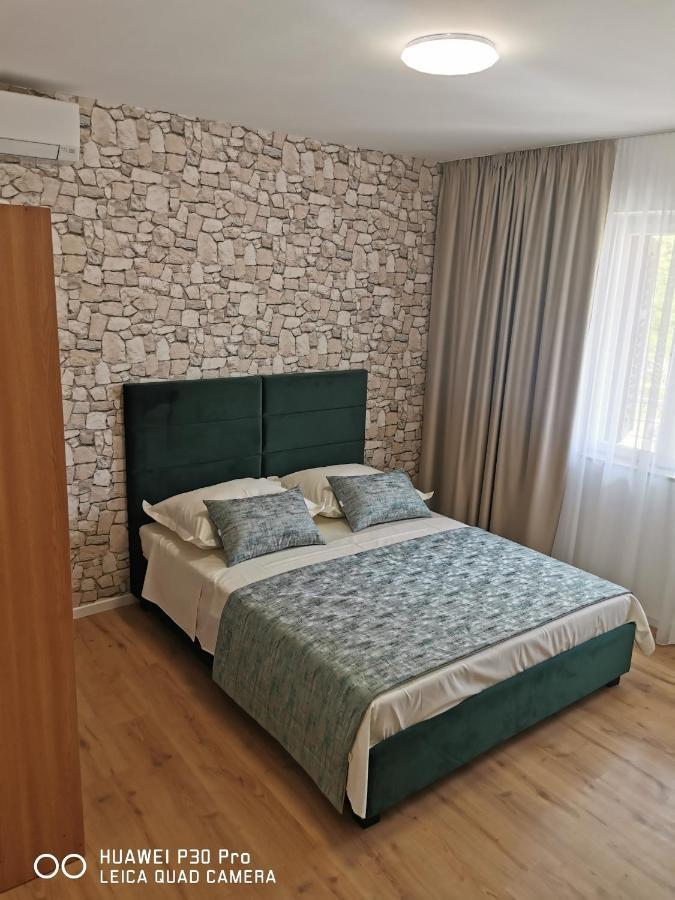 Apartamento Kate 2 Omiš Exterior foto